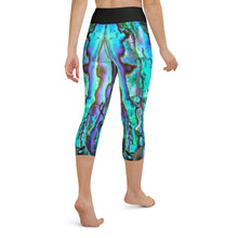 Load image into Gallery viewer, Abalone Capri Leggings