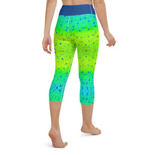 Load image into Gallery viewer, Mahi Print Capri Fishing Leggings