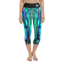 Load image into Gallery viewer, Abalone Capri Leggings