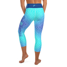 Load image into Gallery viewer, Ombre Blues Reel Mermaid Capri Leggings