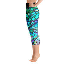 Load image into Gallery viewer, Mermaid Blues Capri Leggings